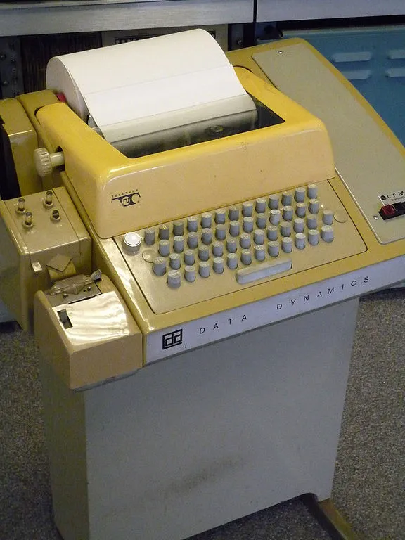 Teletype Model 33